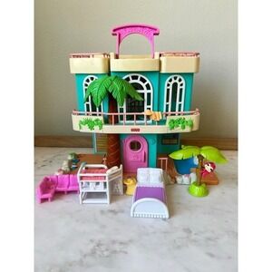 Vintage Fisher-Price Sweet Streets Beach House 2000 with Furniture Mattel